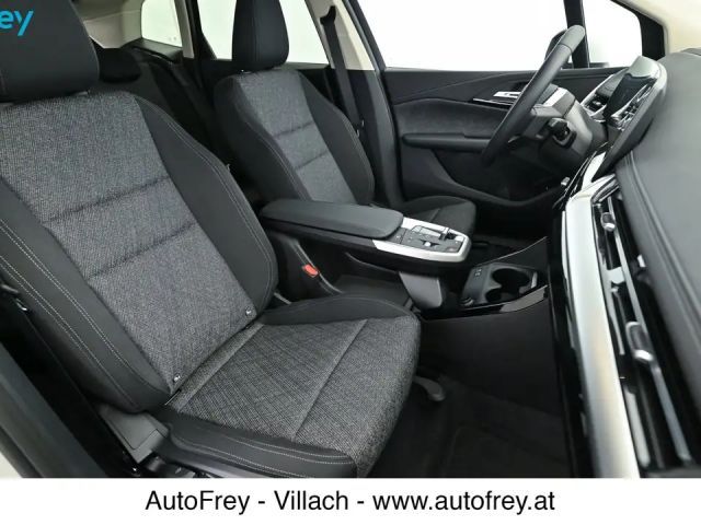 BMW 218 218d Active Tourer Sedan