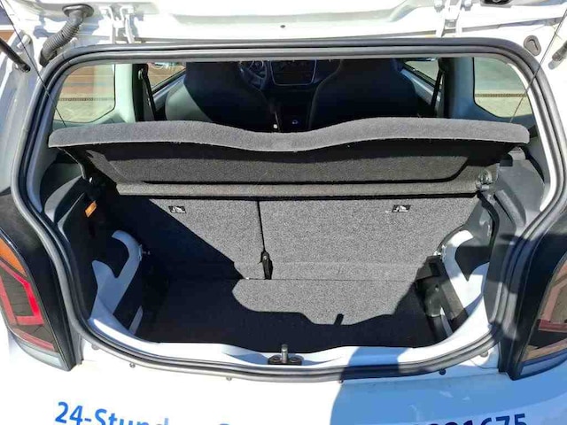 Volkswagen up! Move Move up!