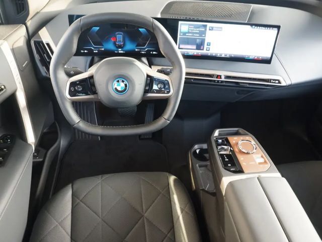 BMW iX xDrive50
