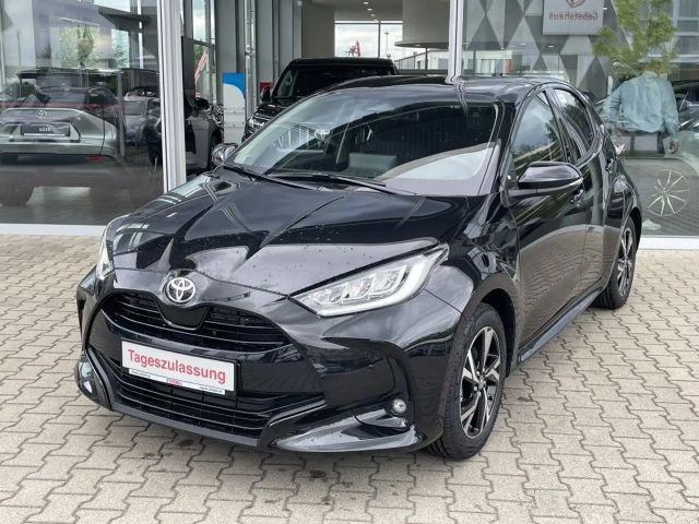 Toyota Yaris Hatchback Hybride VVT-i