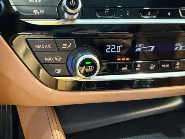 BMW 530 530i M-Sport Touring xDrive