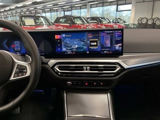 BMW 330 330d M-Sport Sedan