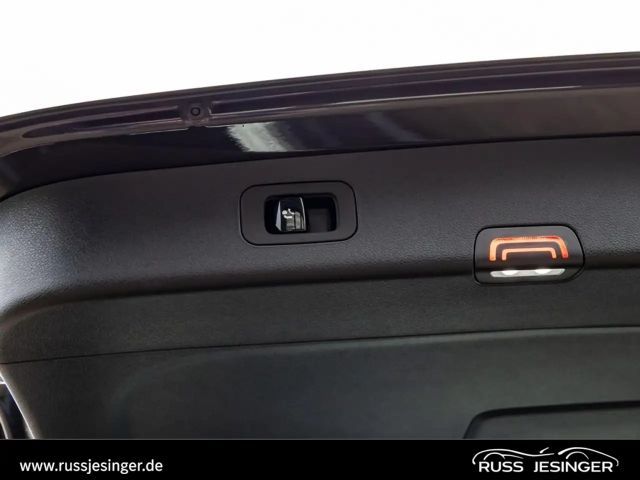 Mercedes-Benz E 200 AVANTGARDE Estate