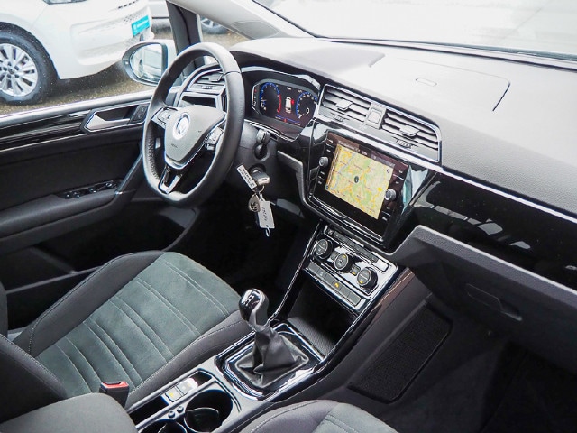 Volkswagen Touran 1.5 TSI Highline