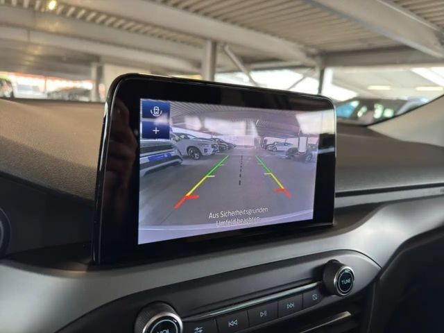 Ford Focus Cool & Connect EcoBoost Wagon