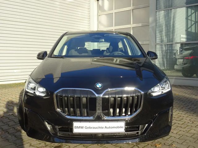 BMW 220 220i Active Tourer