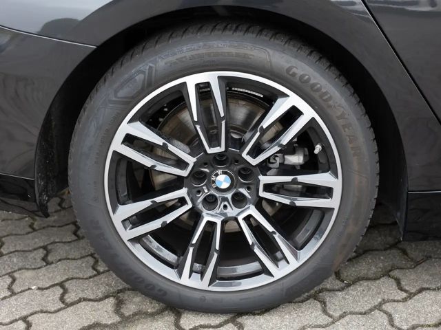 BMW 540 540d M-Sport Touring xDrive
