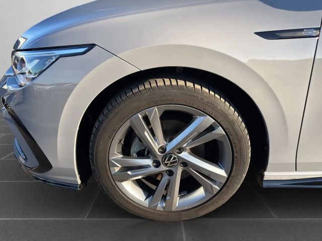 Volkswagen Golf 1.5 eTSI DSG Golf VIII R-Line