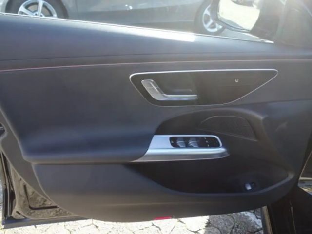 Mercedes-Benz E 220 AVANTGARDE E 220 d Sedan