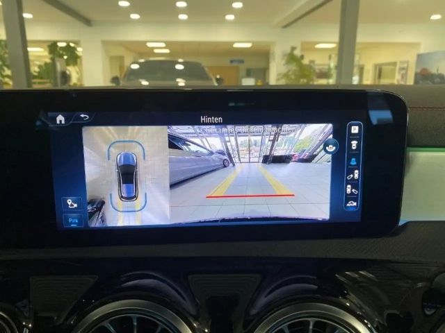 Mercedes-Benz CLA 200 AMG Line Coupé