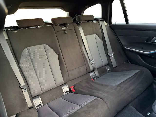 BMW 320 320i M-Sport