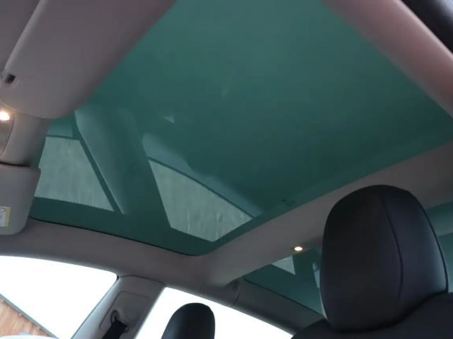 Tesla Model 3 AWD Long Range