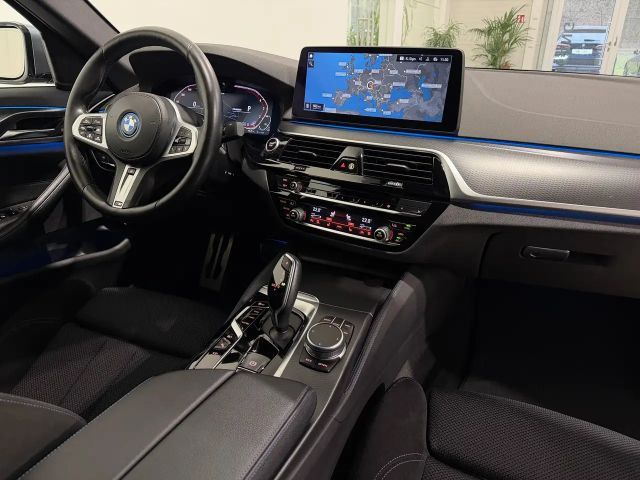 BMW 530 530e M-Sport Sedan xDrive