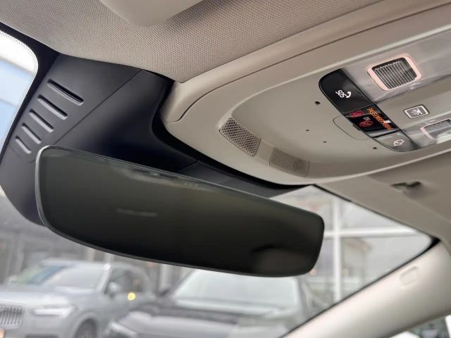 Volvo V60 AWD Recharge T6