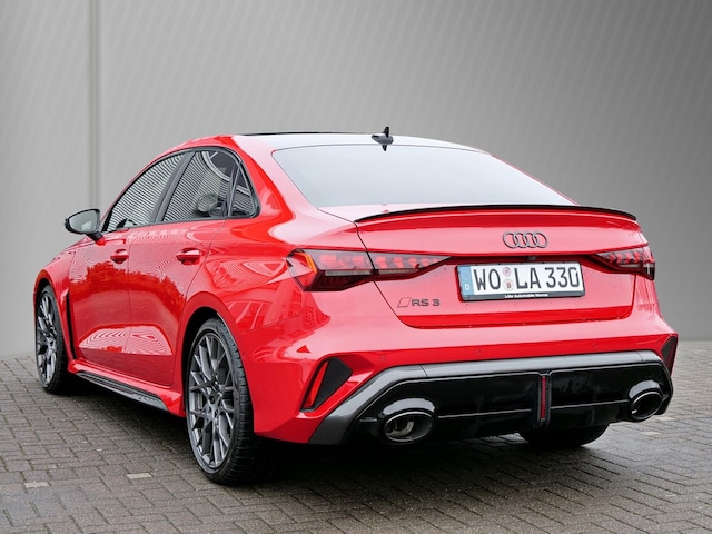 Audi RS3 Quattro S-Tronic Sedan