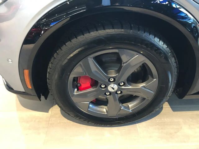 Ford Mustang Mach-E AWD