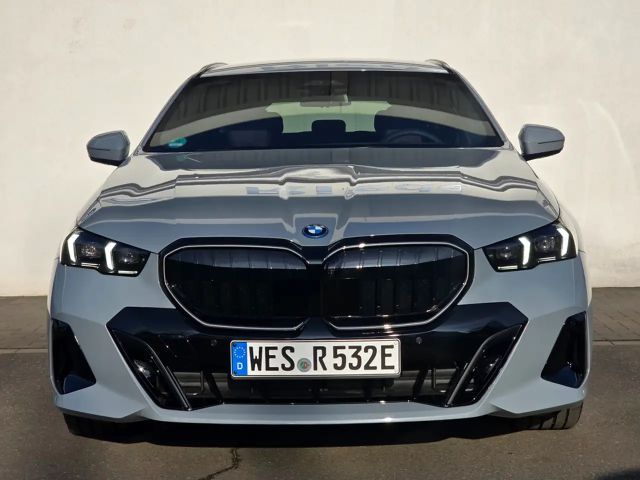 BMW 530 530e M-Sport Touring