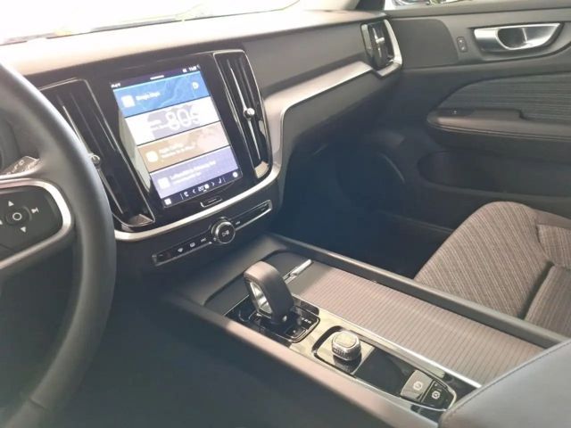 Volvo V60 Core