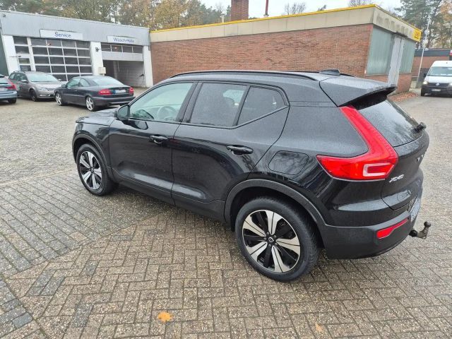 Volvo XC40 AWD Plus Recharge Twin Engine