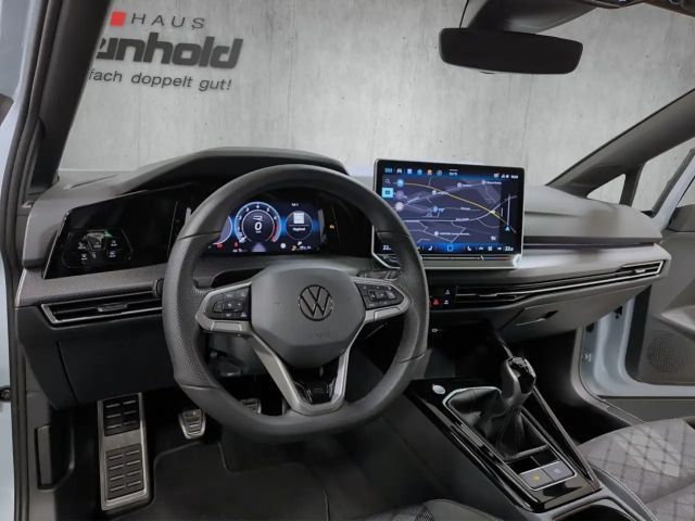 Volkswagen Golf 1.5 TSI R-Line Variant