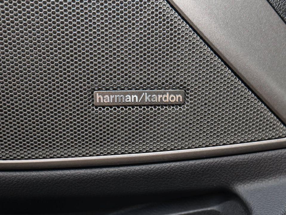 BMW 330 330i Sedan xDrive