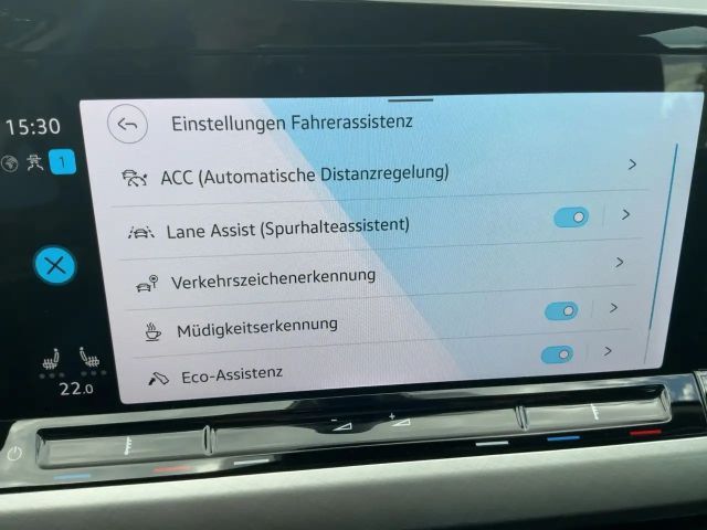 Volkswagen Golf DSG Life Variant