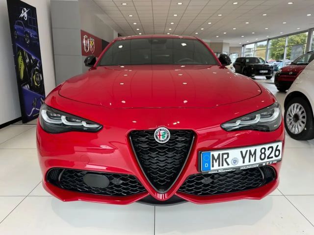 Alfa Romeo Giulia Q4