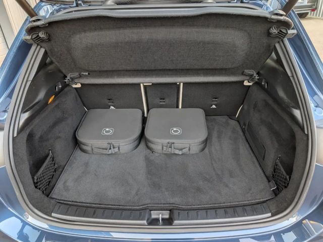 Mercedes-Benz EQA 300 4MATIC Progressive