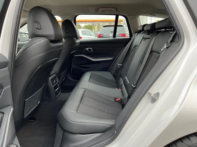 BMW 318 318i Touring