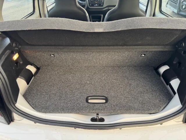 Volkswagen up! GEPARDA 5-Türig ''Autofahren ab 16 Jahren''