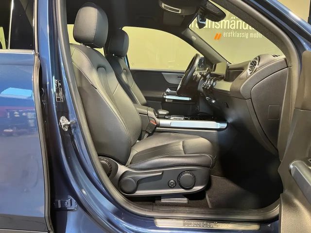 Mercedes-Benz EQB 300 4MATIC Progressive