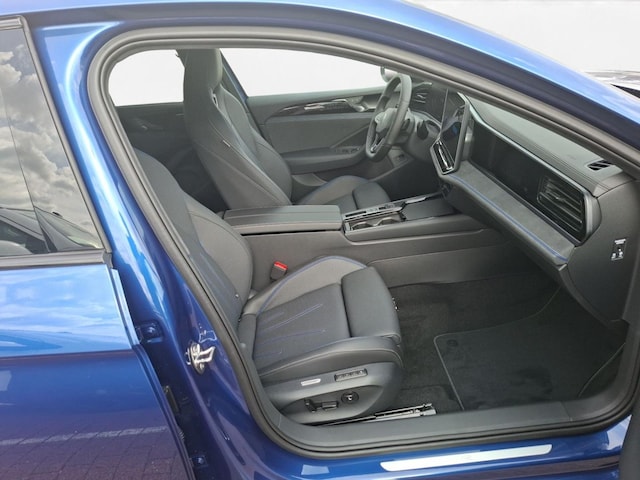 Volkswagen Passat DSG R-Line