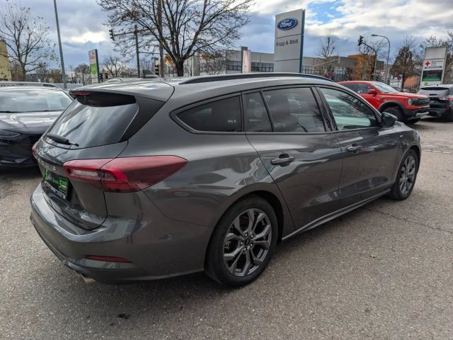 Ford Focus ST Line Wagon