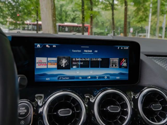 Mercedes-Benz B 180 Progressive