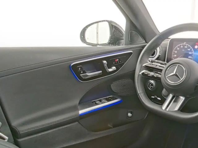 Mercedes-Benz C 180 AMG Line Premium Sedan