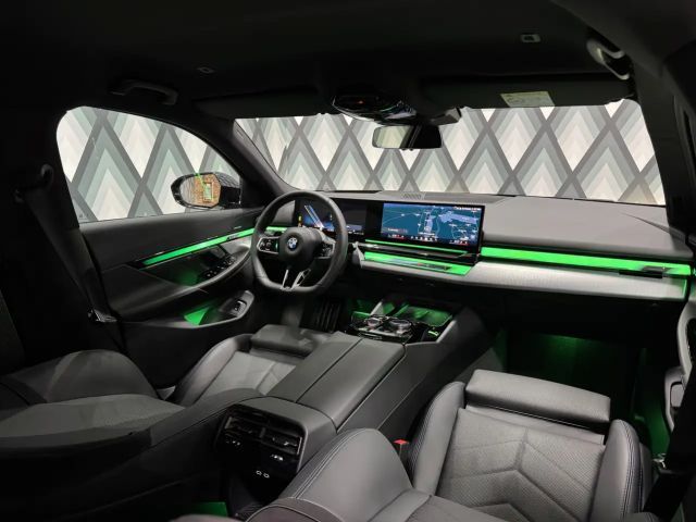 BMW 520 520d M-Sport Sedan xDrive