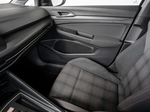 Volkswagen Golf 2.0 TSI DSG