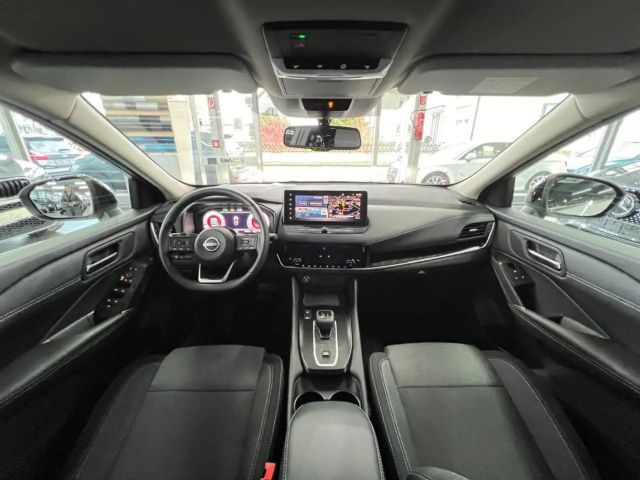 Nissan Qashqai 1.3 Connecta LED+KEYLESS+360°+ACC+VC.