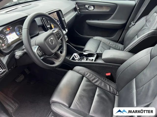 Volvo XC40 Dark Plus