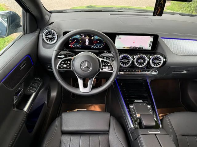 Mercedes-Benz GLA 220 GLA 220 d