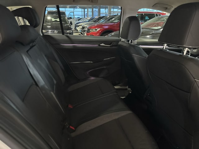 Volkswagen Golf 1.5 eTSI DSG Golf VIII Variant