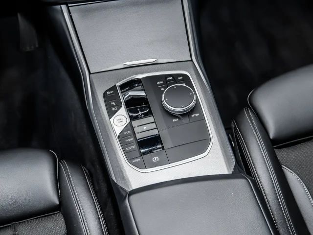 BMW 320 320e Touring