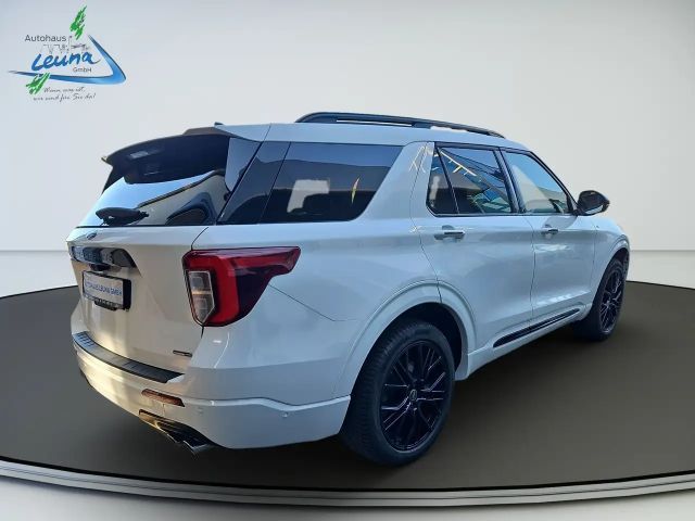 Ford Explorer ST Line