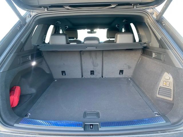 Volkswagen Touareg 3.0 V6 TDI DSG IQ.Drive R-Line