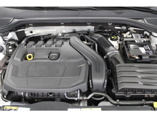 Volkswagen Golf 1.5 TSI Golf VIII Life Variant