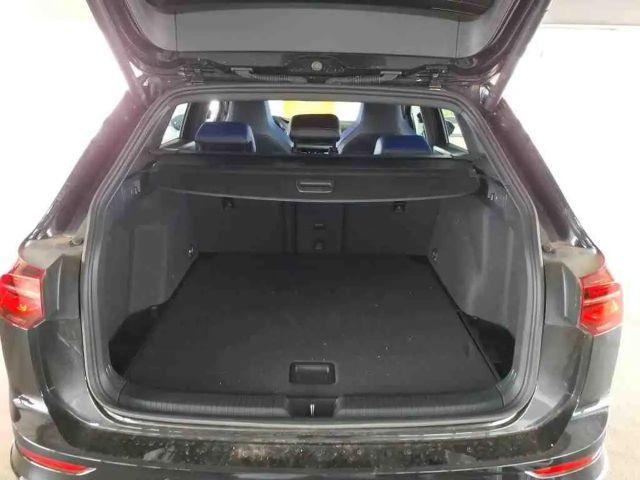 Volkswagen Golf Max Variant