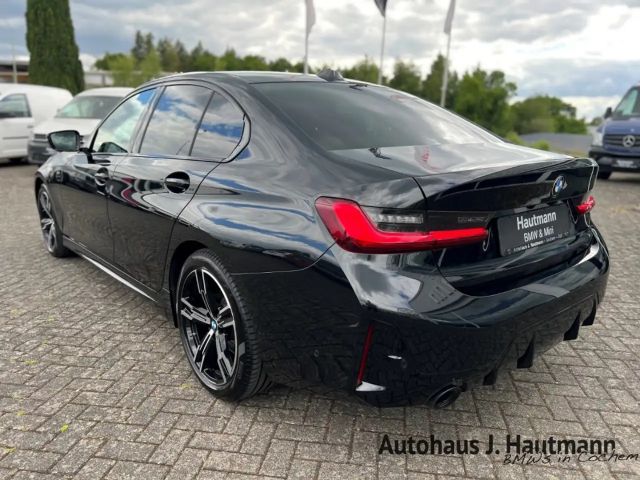 BMW 320 320d M-Sport Sedan xDrive