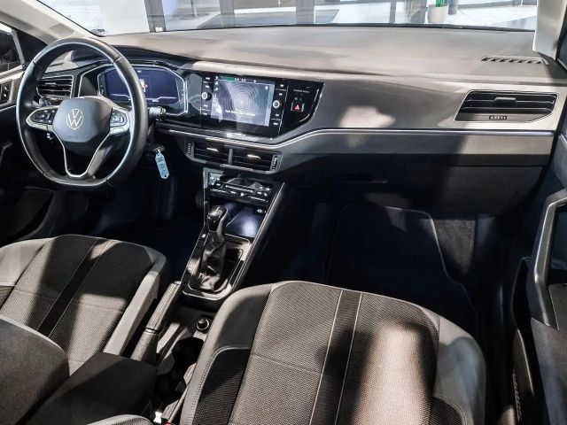 Volkswagen Polo 1.0 TSI DSG Style