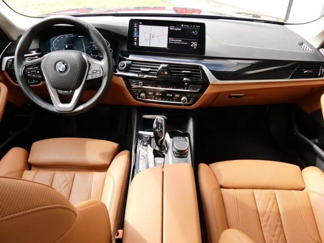 BMW 530 530e Touring