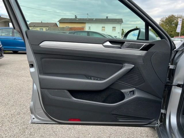 Volkswagen Passat DSG GTE Variant